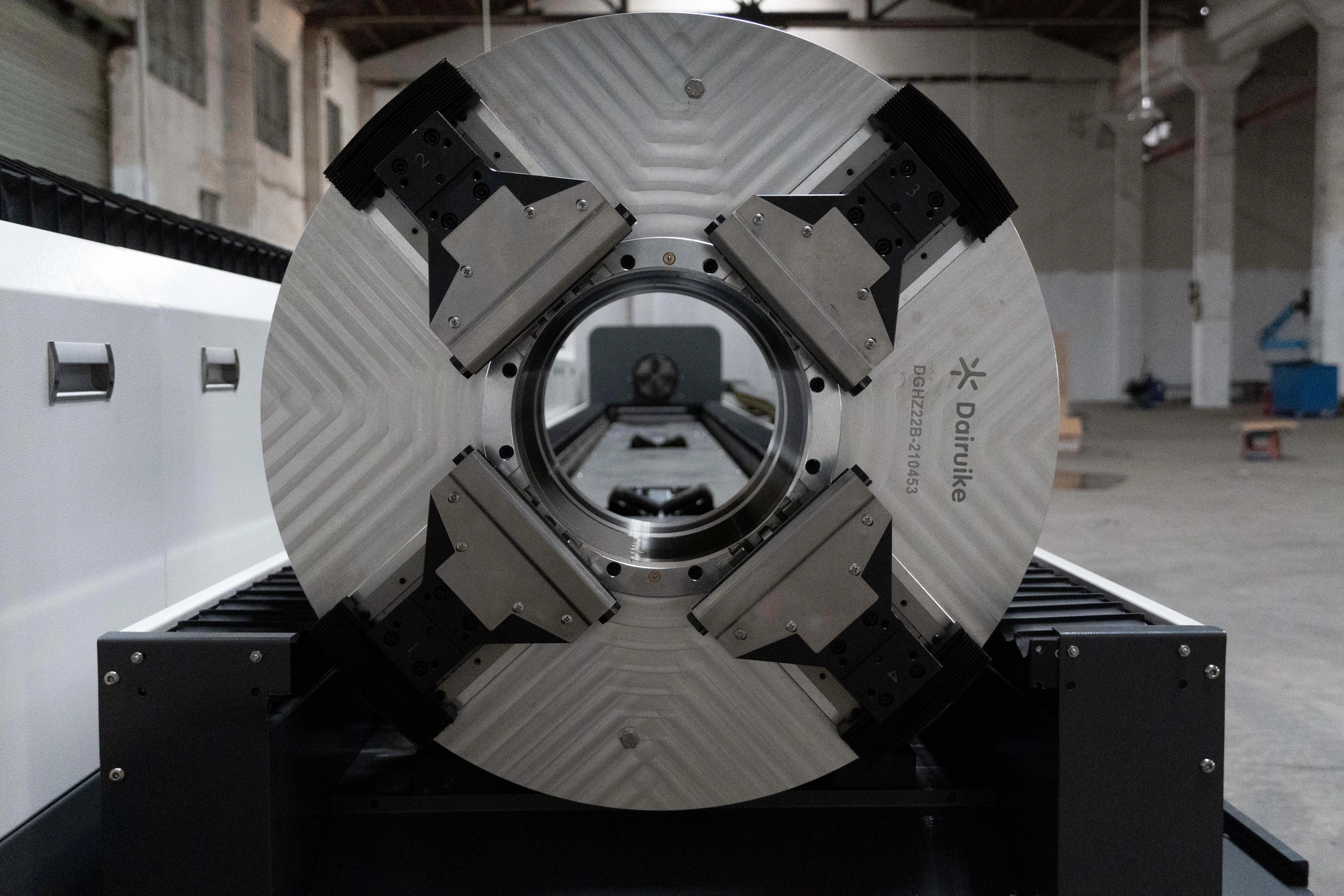 laser pipe cutting machine